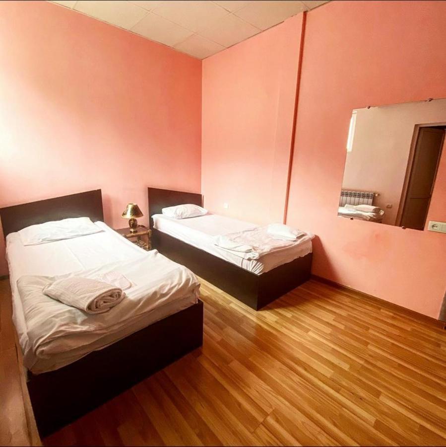 Dom Hostel & Tours Erévan Extérieur photo